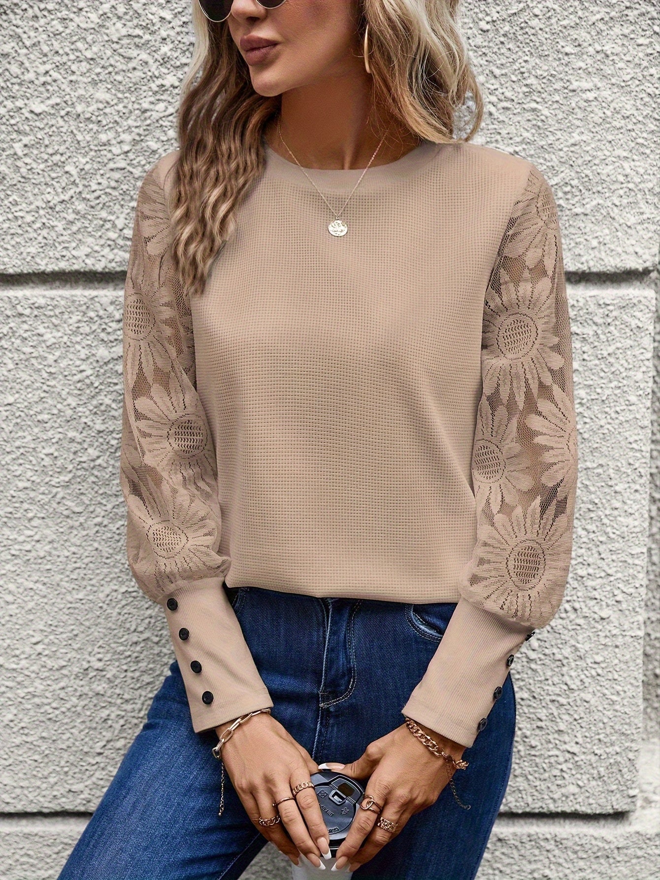 Kacy - Elegante Blusa con Maniche di Pizzo Floreale