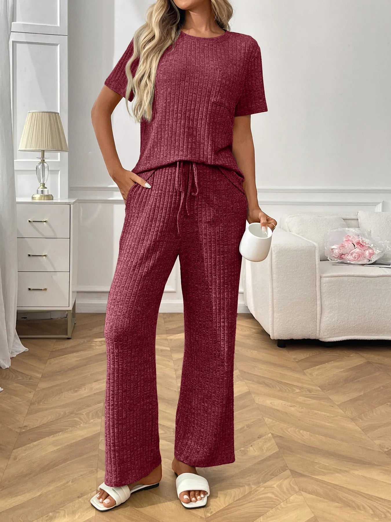 Helene - Completo elegante in maglia a costine con pantalone e top a maniche corte