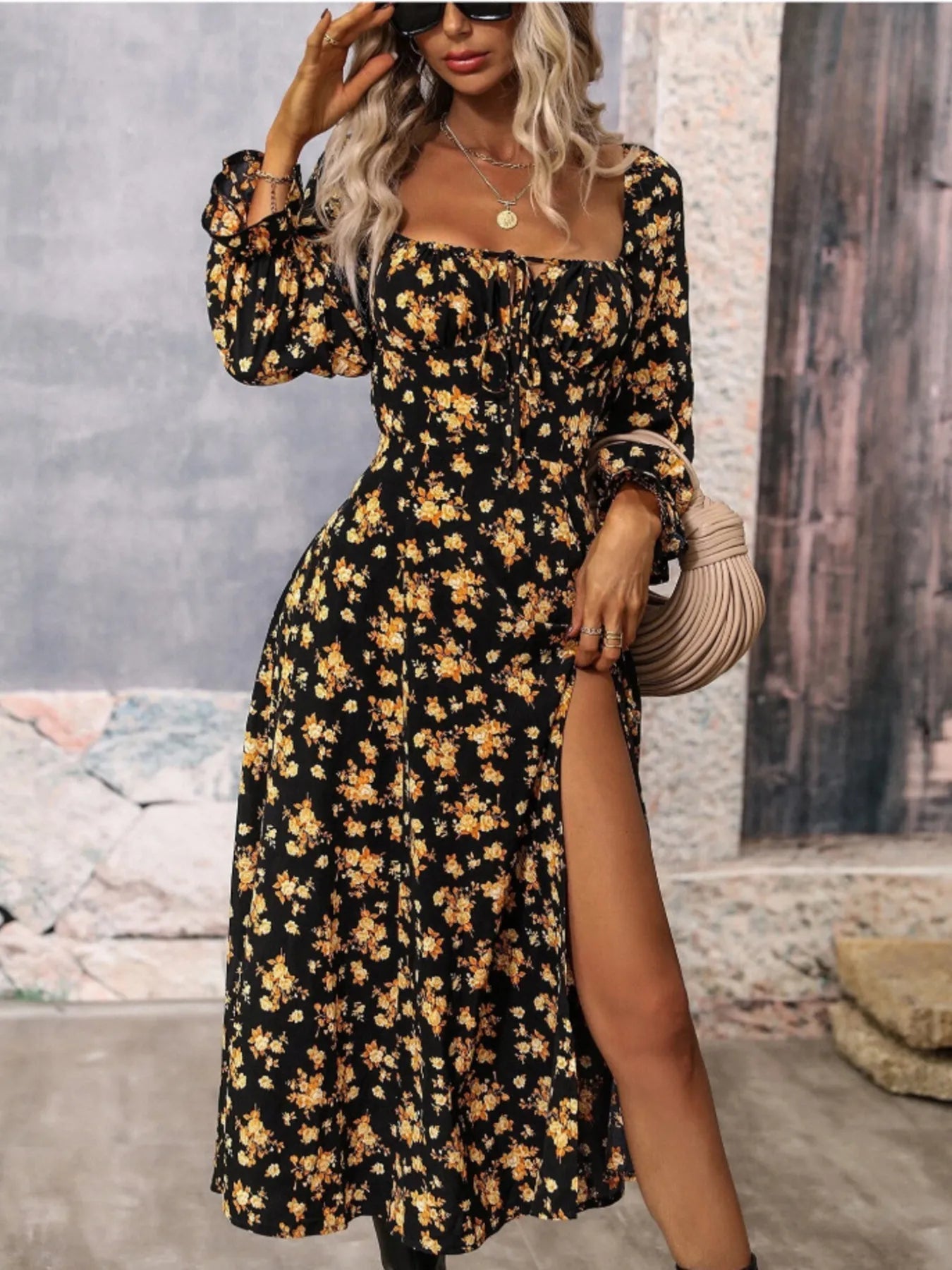 Anastasia - Abito Elegante con Scollo Quadrato, Maniche a Volant e Stampa Floreale