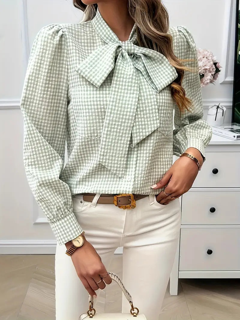Esther - Elegante camicetta a quadri con papillon