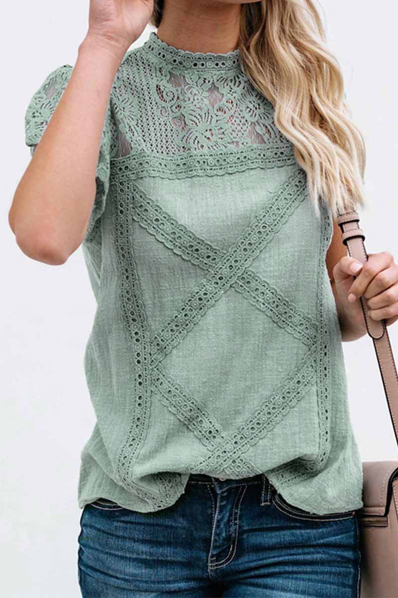 Laila - Blusa chic in pizzo geometrico a maniche corte