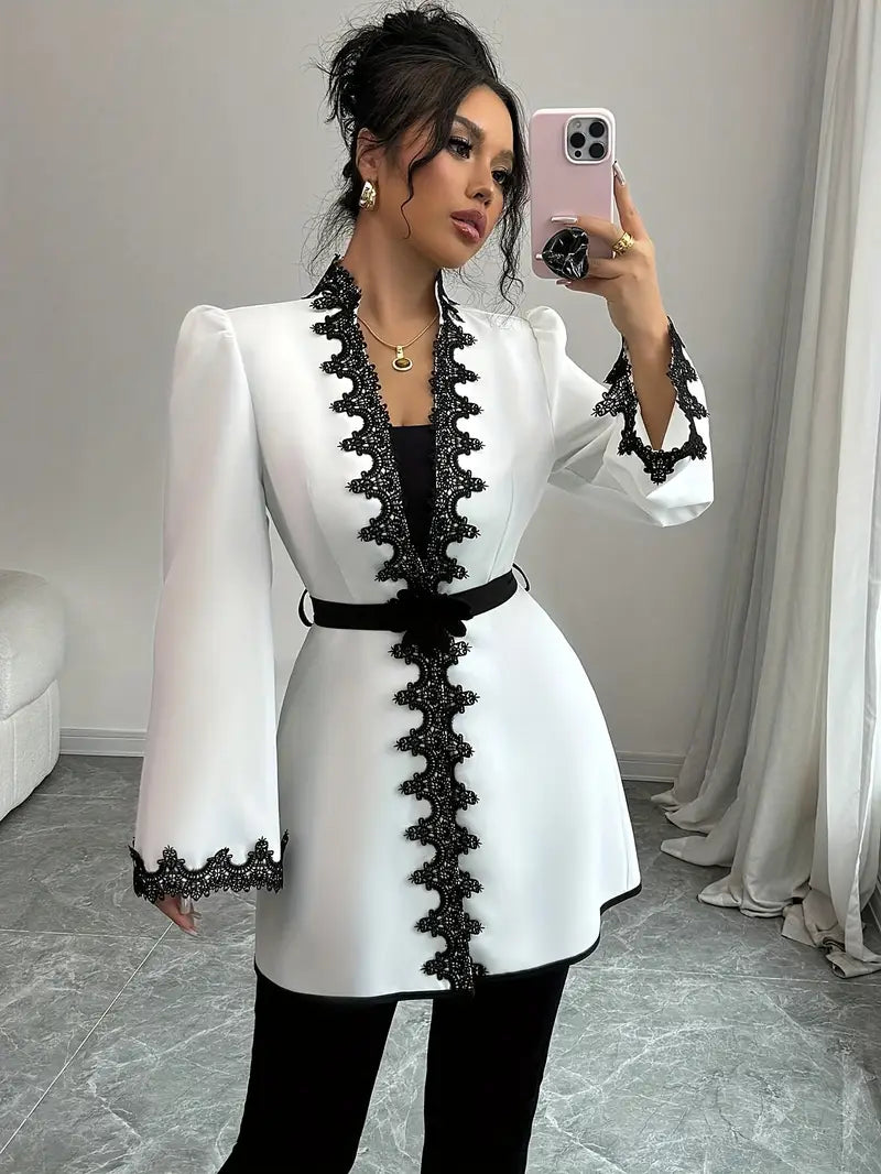 Blanche - Giacca unica con patchwork e dettagli floreali 3D