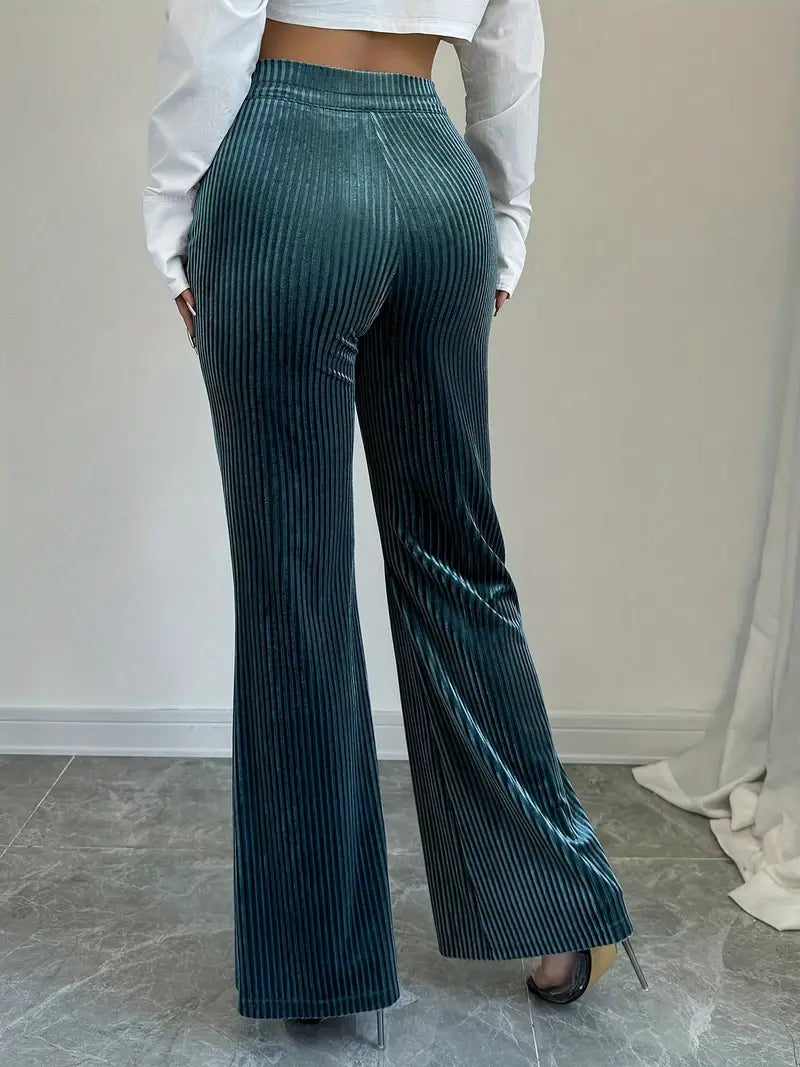 Della - Pantaloni semplici con gambe svasate