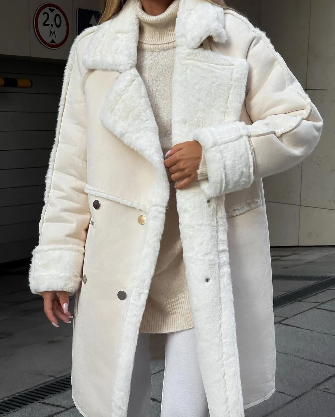 Ellen - Cappotto lungo e caldo in peluche alla moda