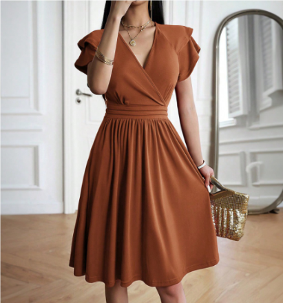 Tara - Elegante abito ampio a maniche corte con volant