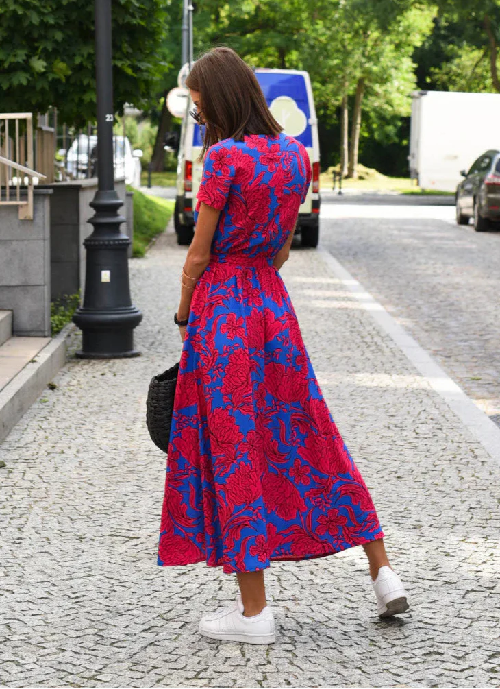 Carlotta - Elegante abito con scollo a V