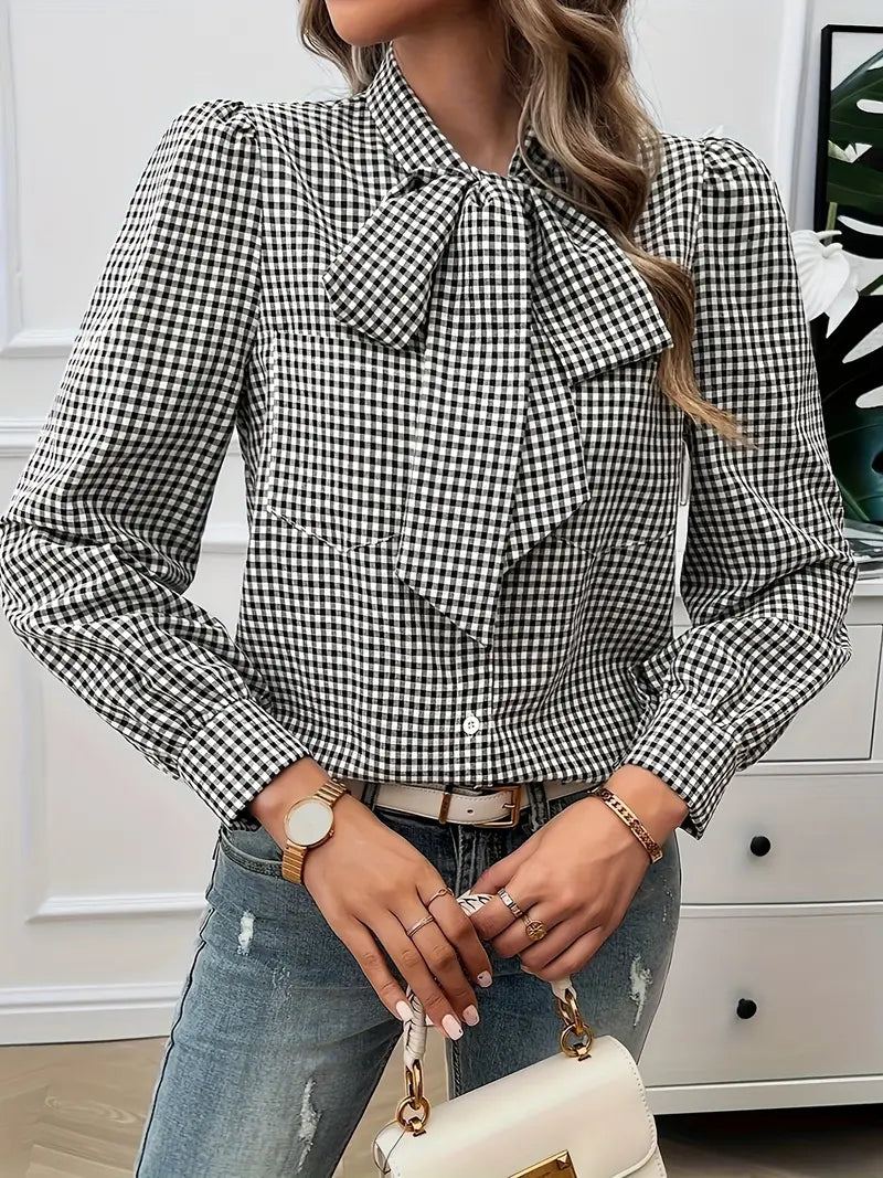Esther - Elegante camicetta a quadri con papillon