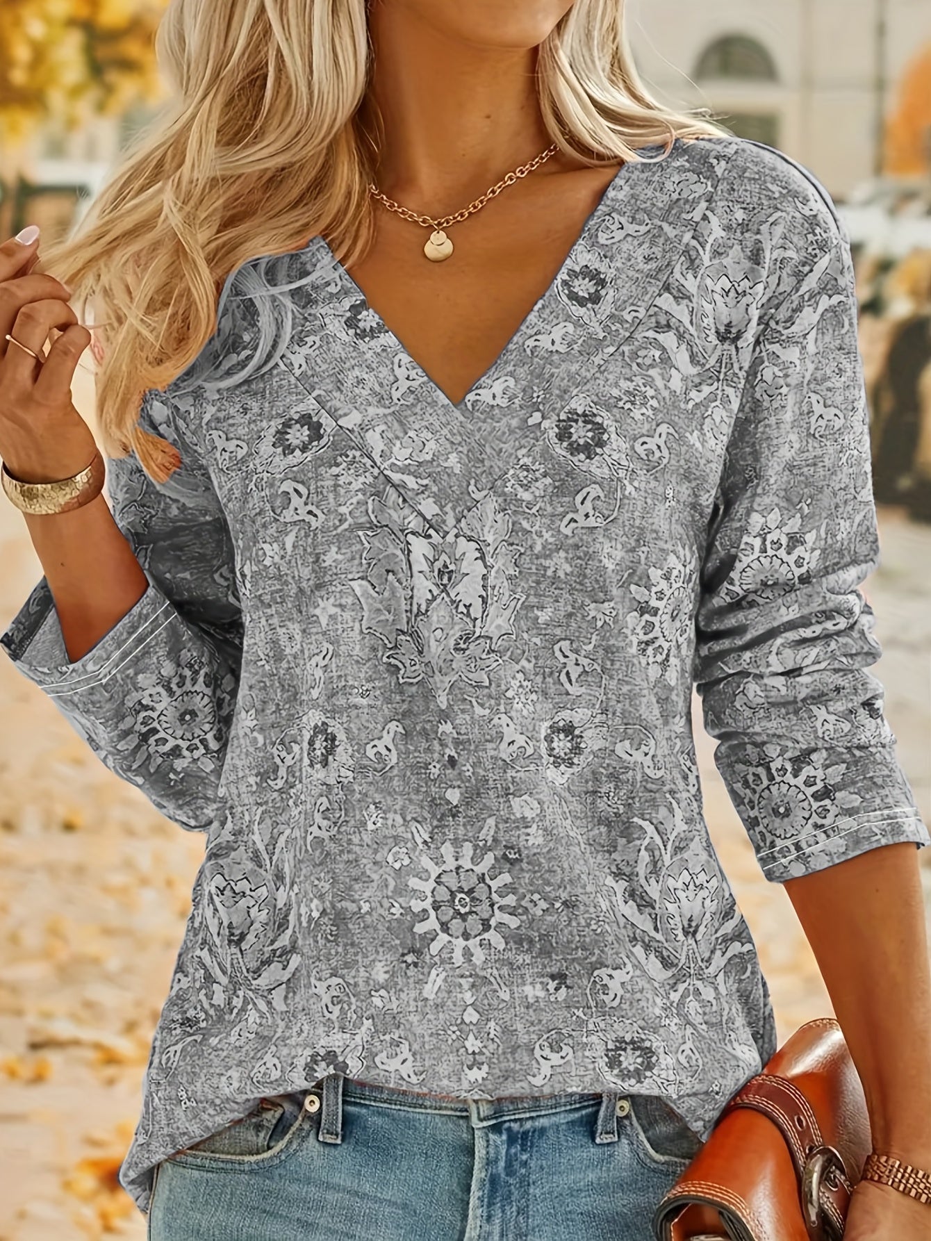 Rosaly - Elegante blusa a maniche lunghe con stampa boho e scollo a V