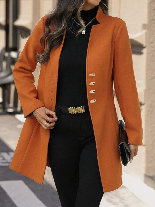 Almira - Elegante cappotto aderente a mezza lunghezza