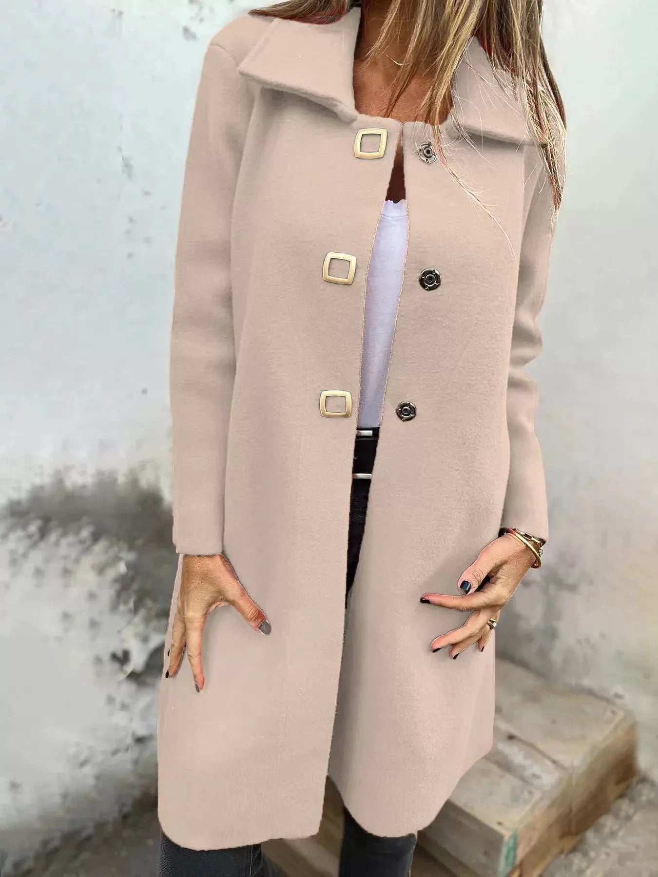 Larissa - Elegante cappotto a mezza lunghezza con revers
