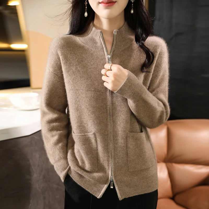 Edith - Cardigan in lana con cerniera e collo alto