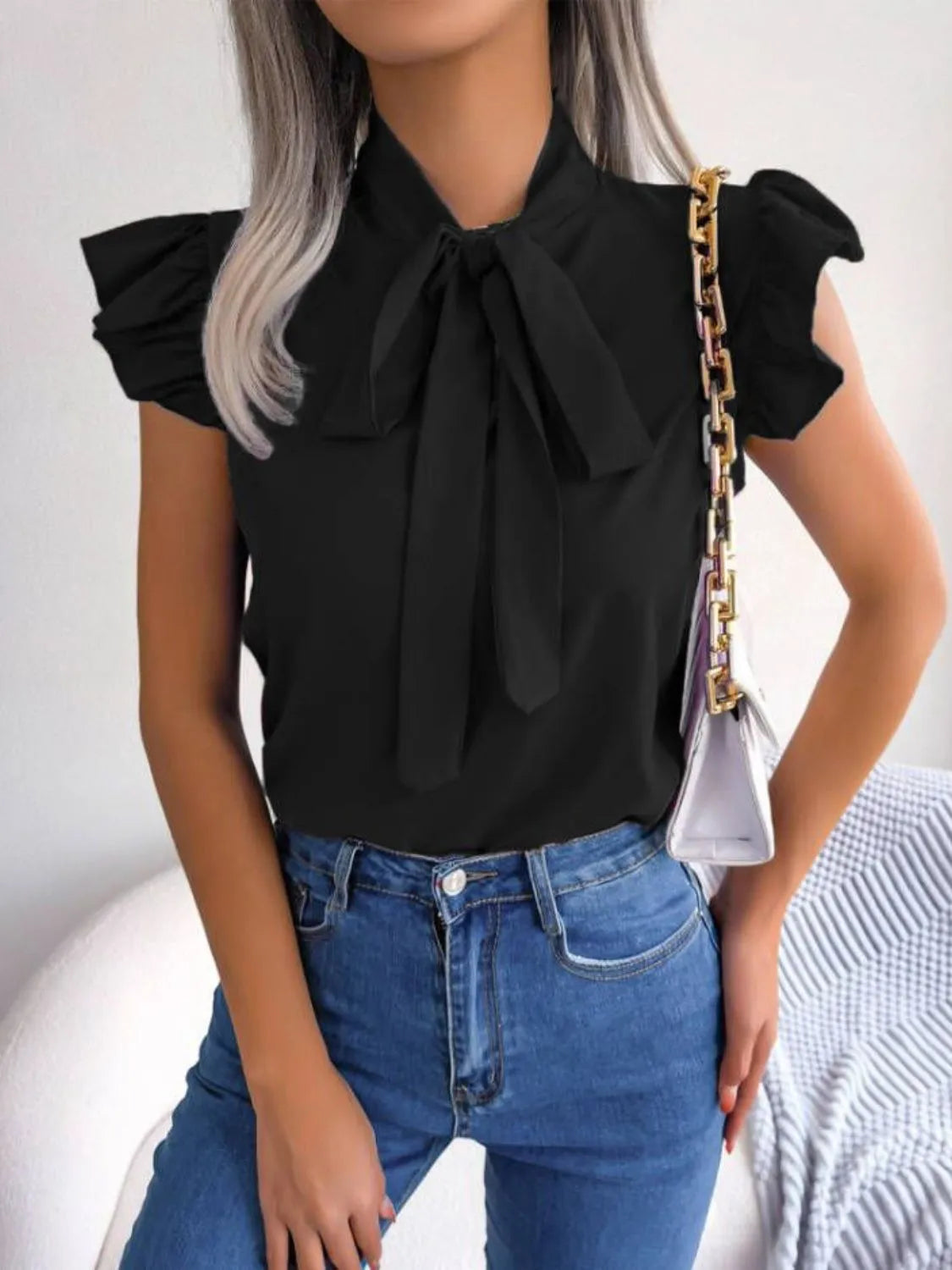 Marielle - Blusa con volant e fiocco al collo