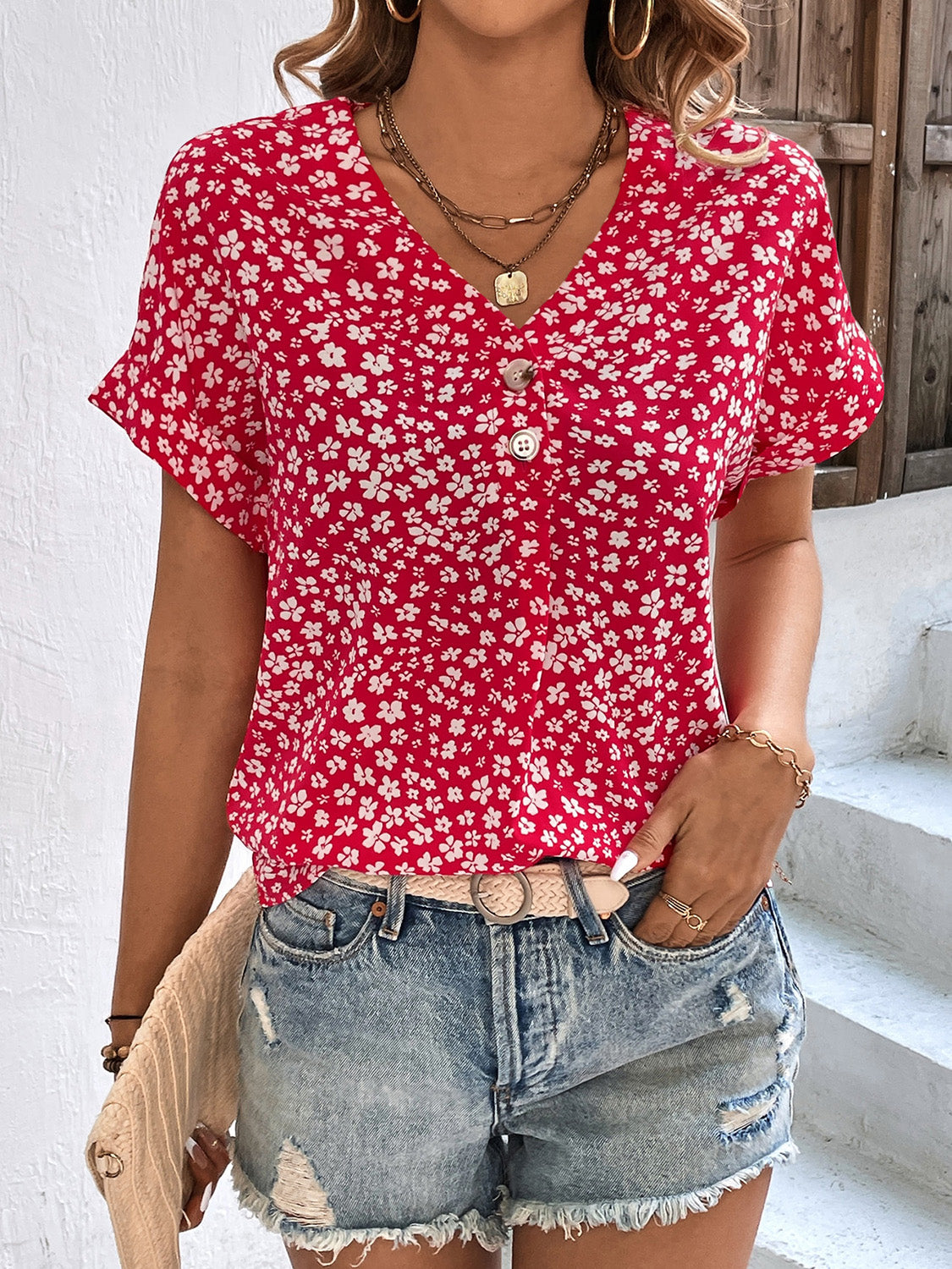 Abigale - Blusa casual floreale a maniche corte con scollo a V