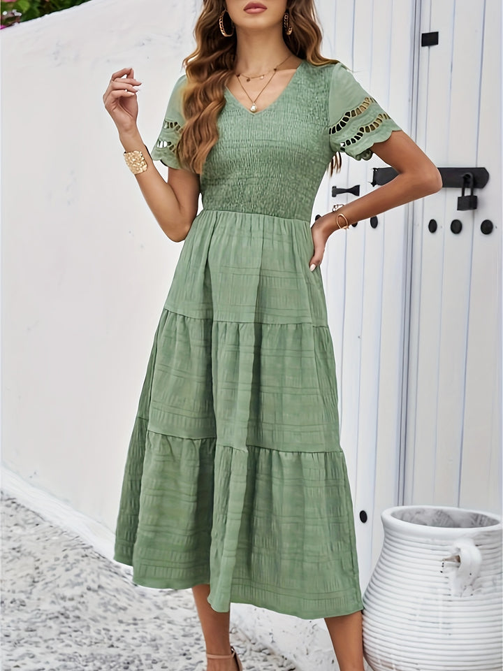 Theodora - Elegante abito lungo in pizzo a maniche corte con taglio ad A