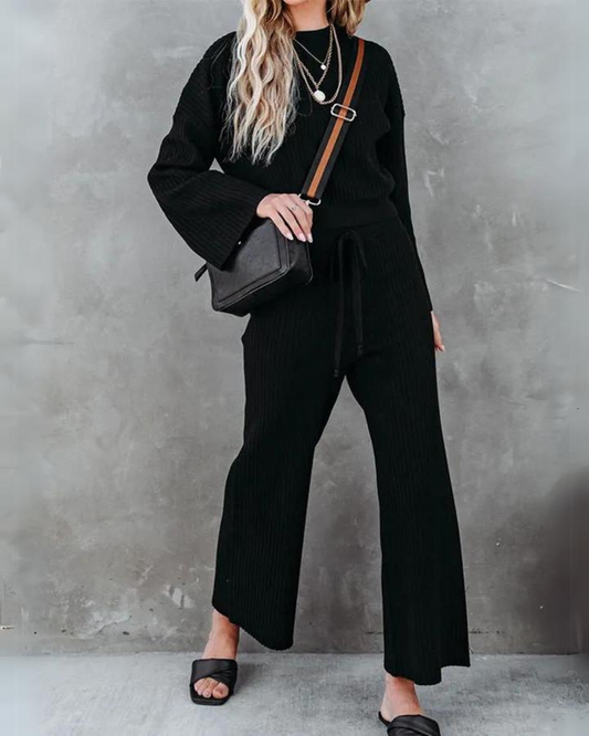 Verla - Completo elegante con top a maniche lunghe e scollo rotondo e pantaloni