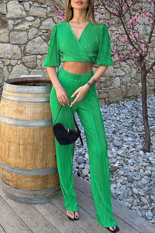 Marisol - Completo elegante con crop top a mezza manica e pantaloni