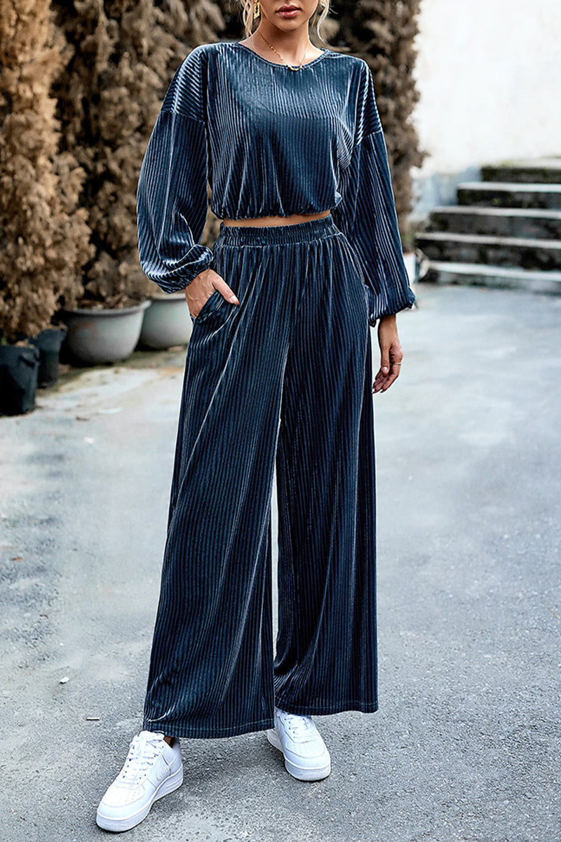 Irish - Elegante completo con blusa corta a righe e pantaloni coordinati