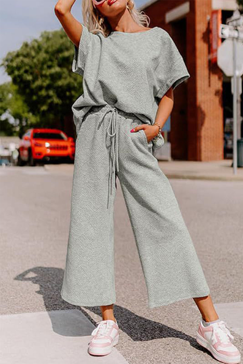 Elena - Completo casual con t-shirt ampia e pantaloni a gamba larga