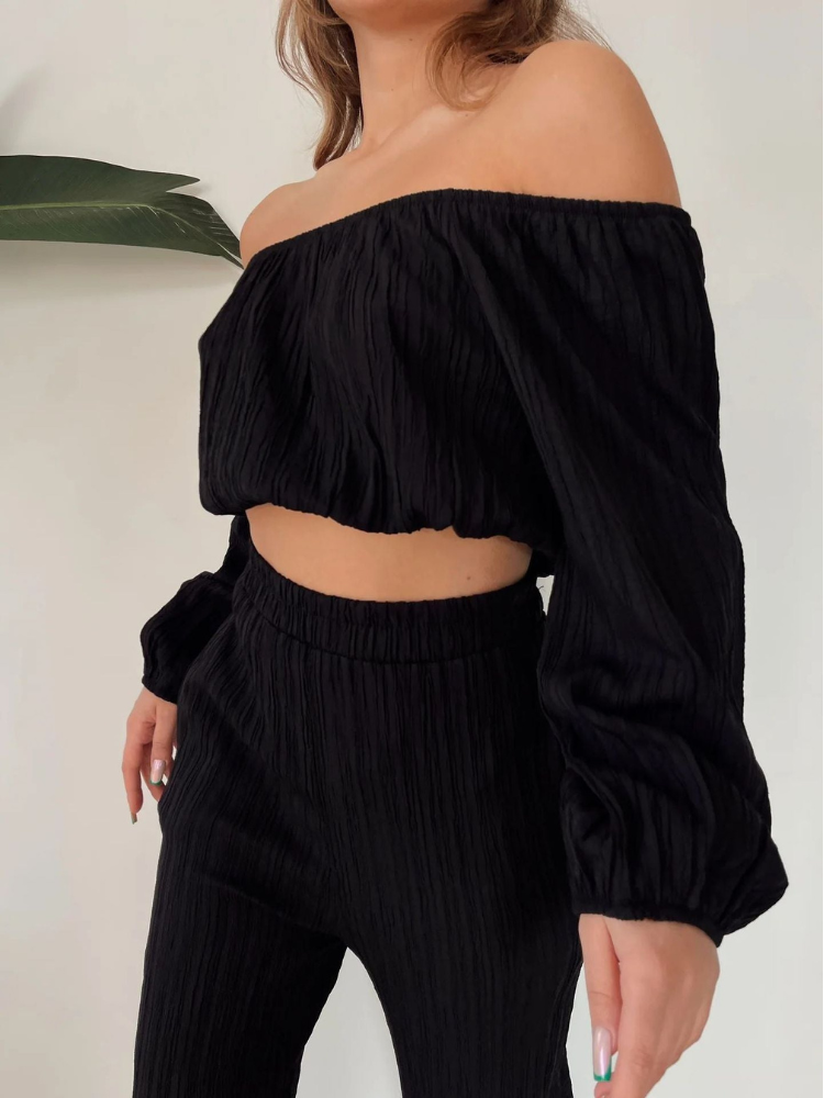 Elsa - Elegante completo con crop top off-shoulder e pantaloni a vita alta a gamba larga