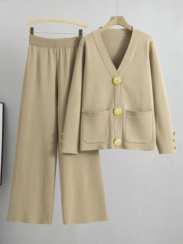 Rika - Elegante completo in maglia con cardigan a scollo a V e pantaloni