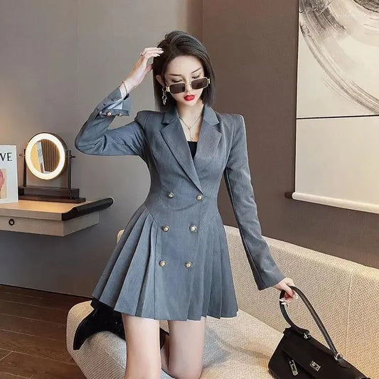 Joanna - Elegante abito doppiopetto plissettato in stile vintage