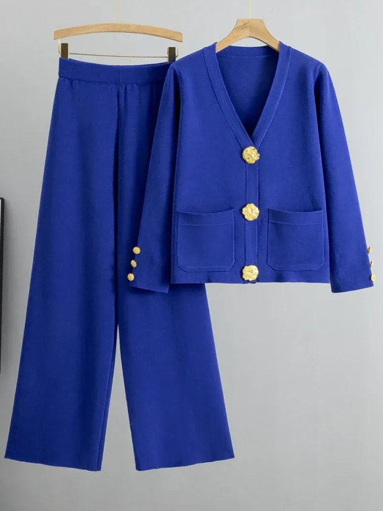 Rika - Elegante completo in maglia con cardigan a scollo a V e pantaloni