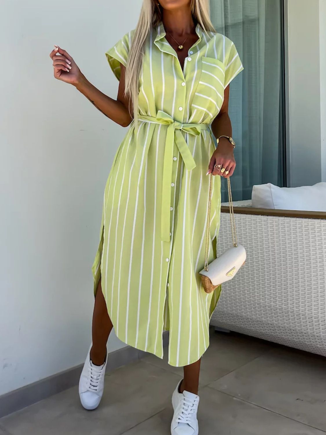 Emilia - Elegante abito midi a righe con bottoni