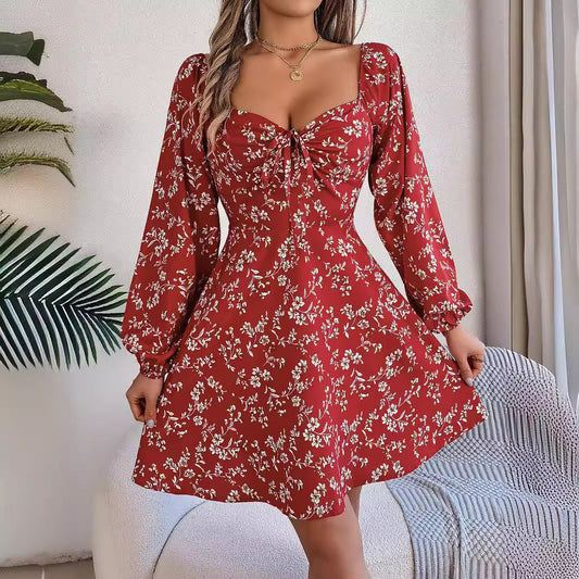 Esmeralda - Elegante mini abito floreale con maniche lunghe a sbuffo