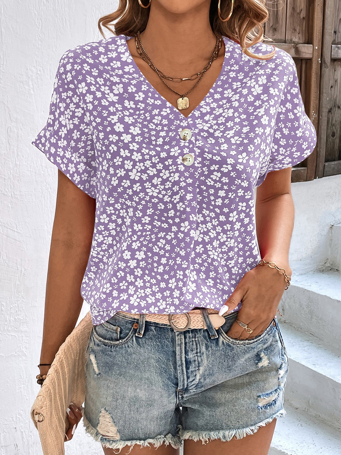Abigale - Blusa casual floreale a maniche corte con scollo a V