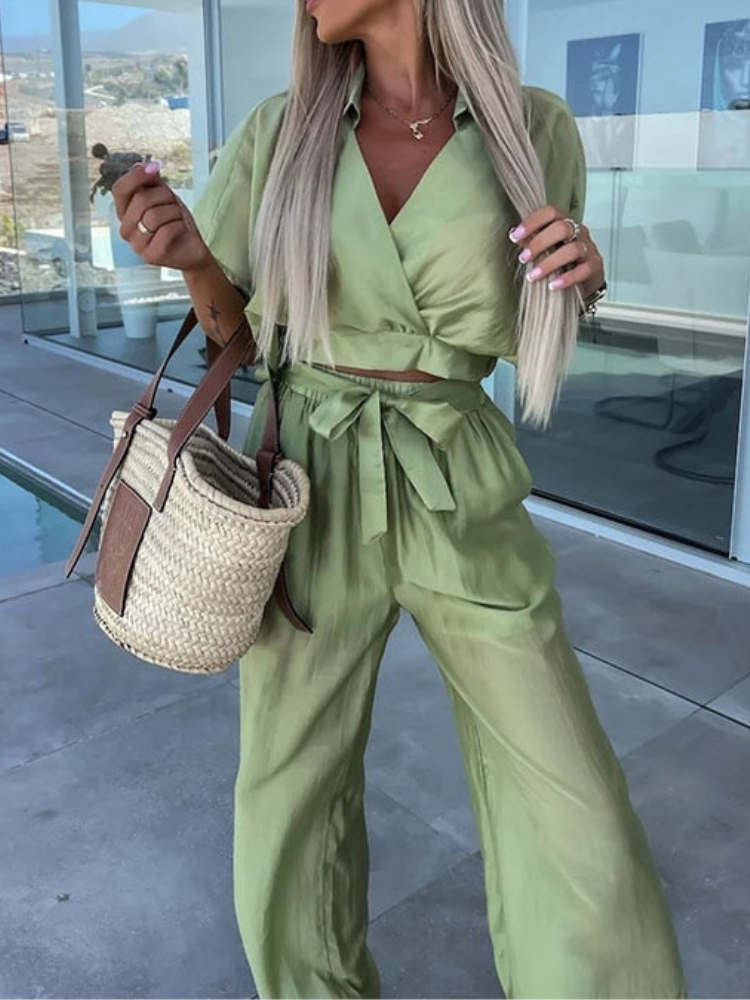 Chesca - Elegante completo con top a V e pantaloni coordinati