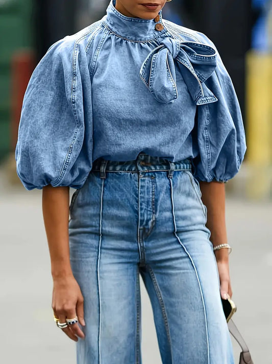 Margaret - Elegante top in denim con allacciatura sul davanti