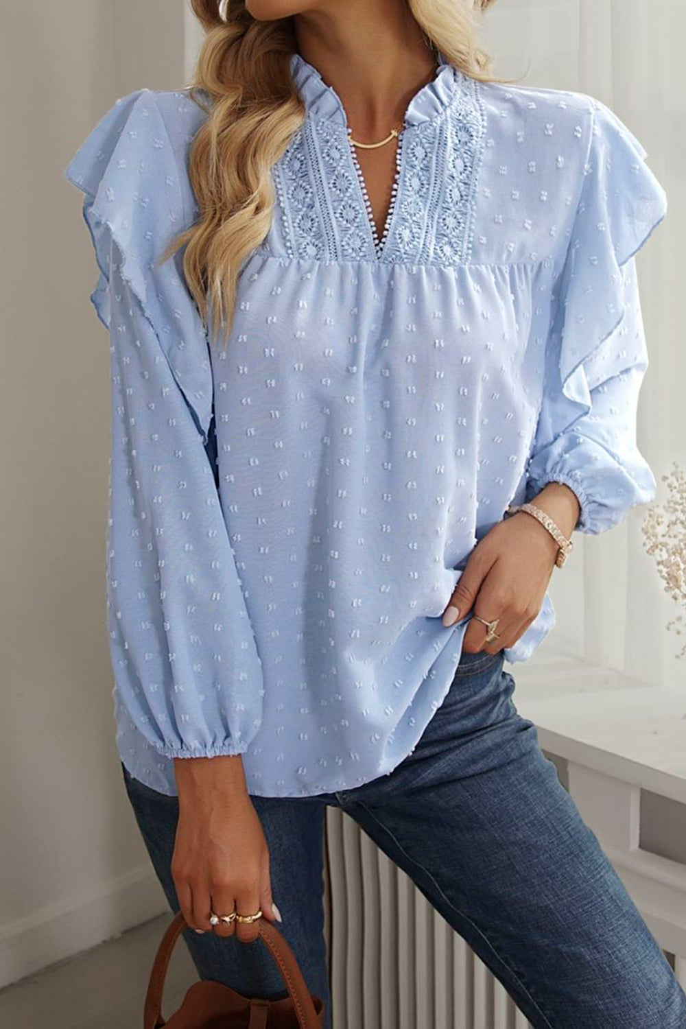 Alyana - Elegante blusa a maniche lunghe con volant e pois svizzeri