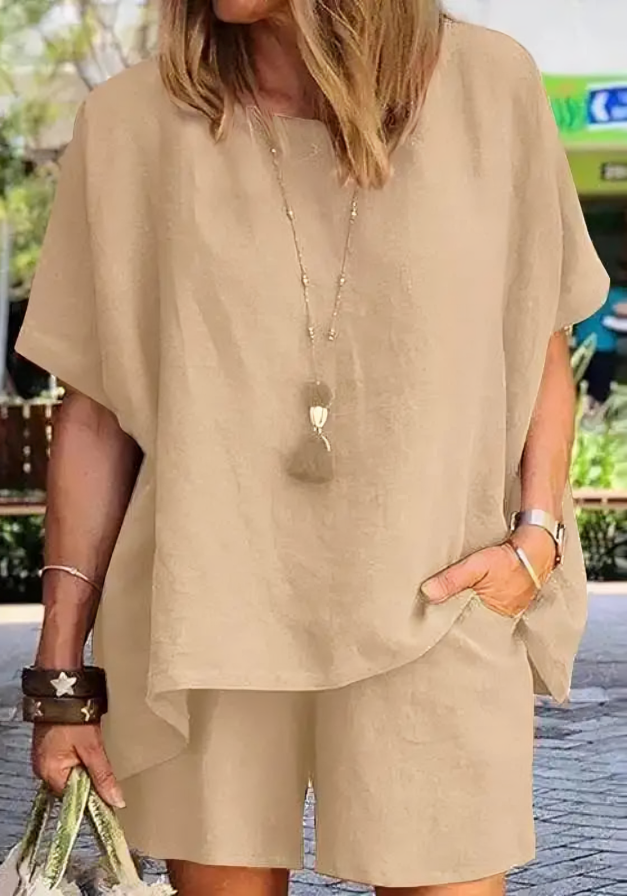 Fiona - Completo casual con camicia ampia e pantaloncini