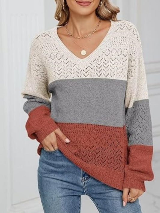Hannela - Elegante maglione a V con righe traforate