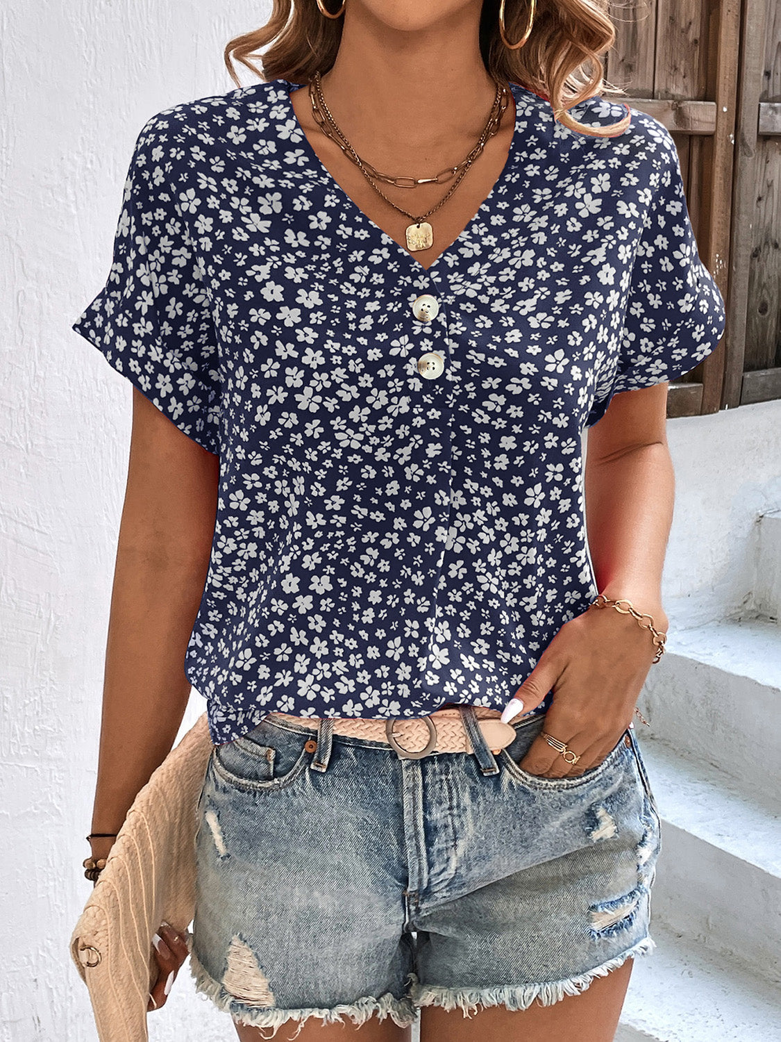 Abigale - Blusa casual floreale a maniche corte con scollo a V
