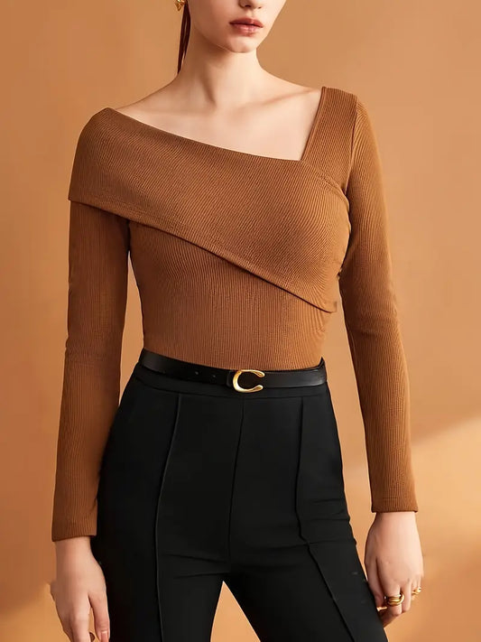 Faye - Top a coste con scollatura asimmetrica