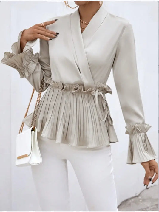Esther - Elegante top a maniche lunghe con scollo a V e dettaglio plissettato