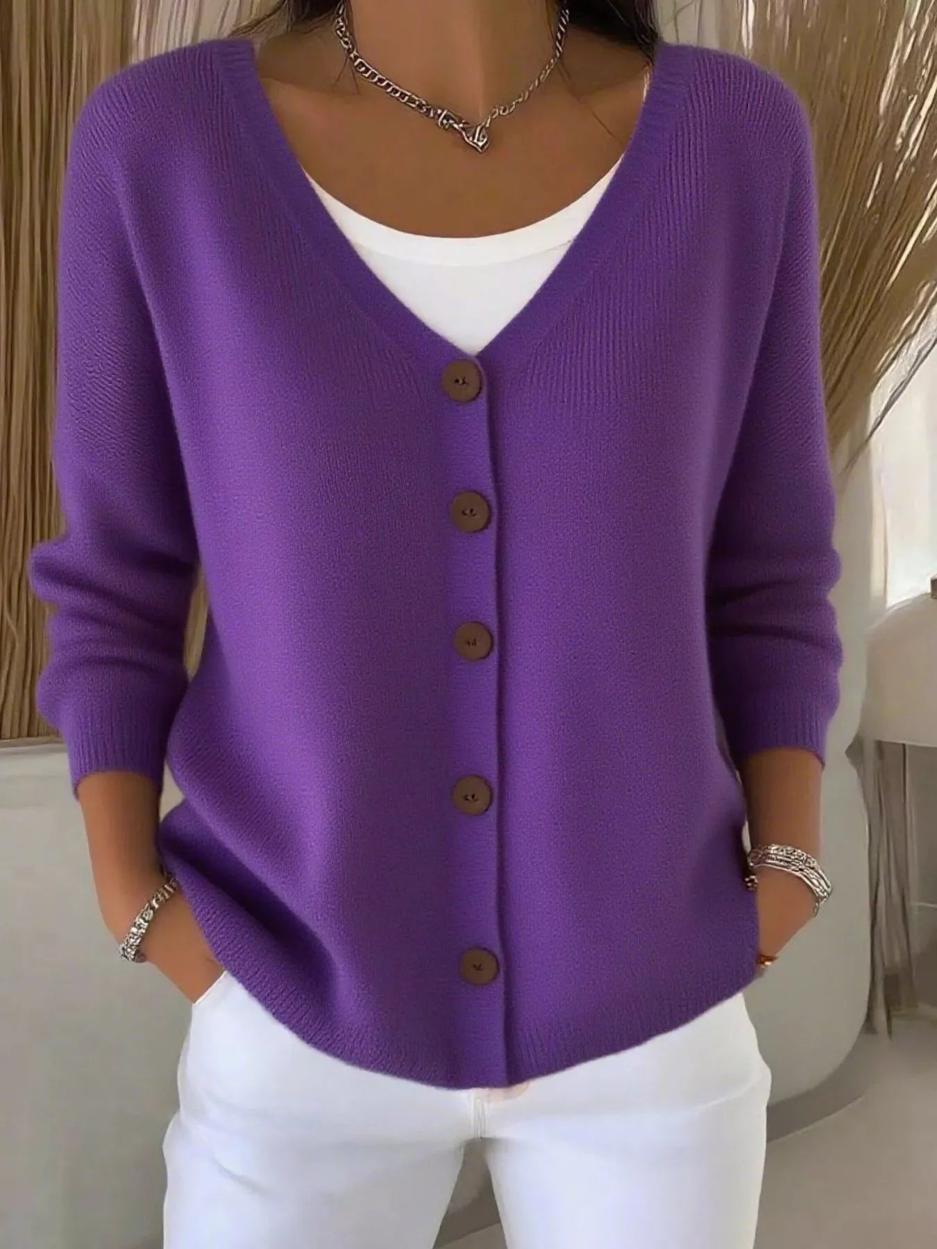 Adara - Cardigan elegante con bottoni frontali e scollo a V