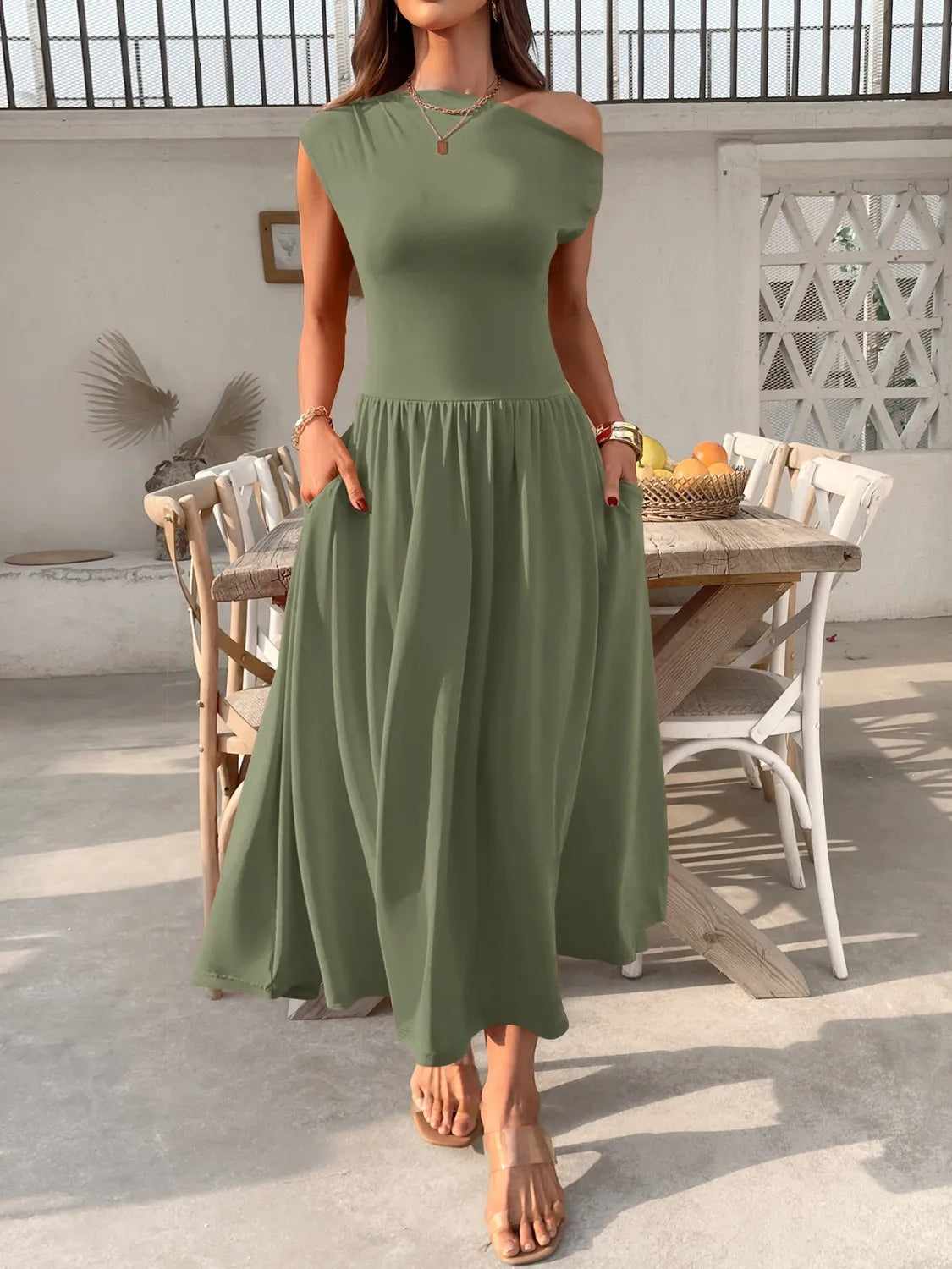 Miriam - Elegante abito monospalla