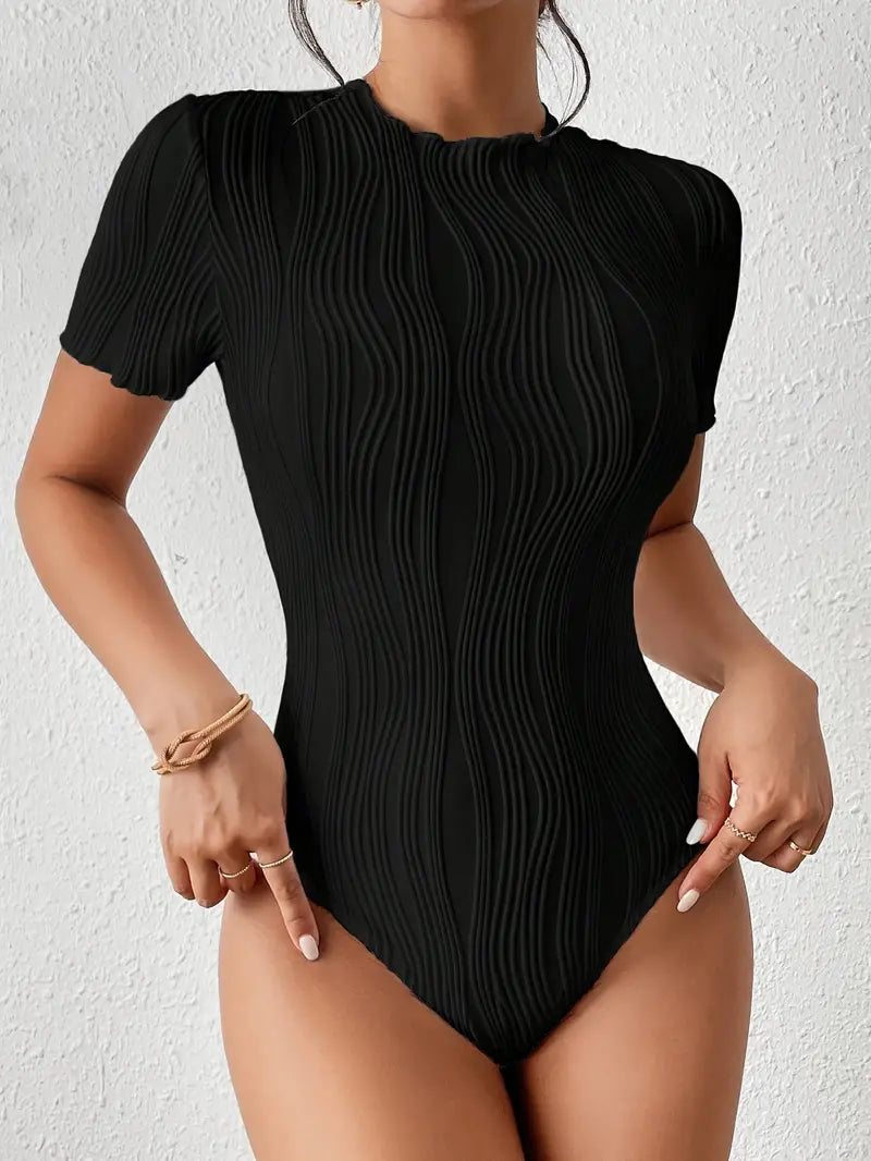 Ruth - Elegante body con maniche corte e scollo rotondo