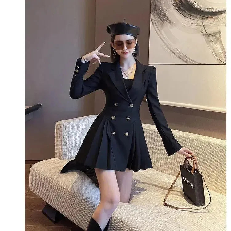 Joanna - Elegante abito doppiopetto plissettato in stile vintage