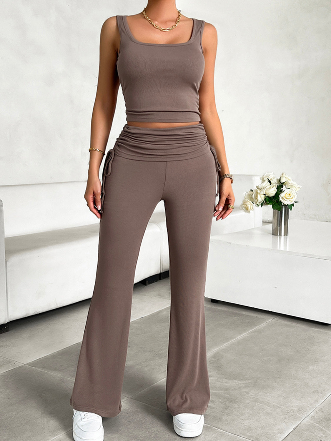 Manika - Elegante completo casual con top senza maniche e pantaloni con coulisse