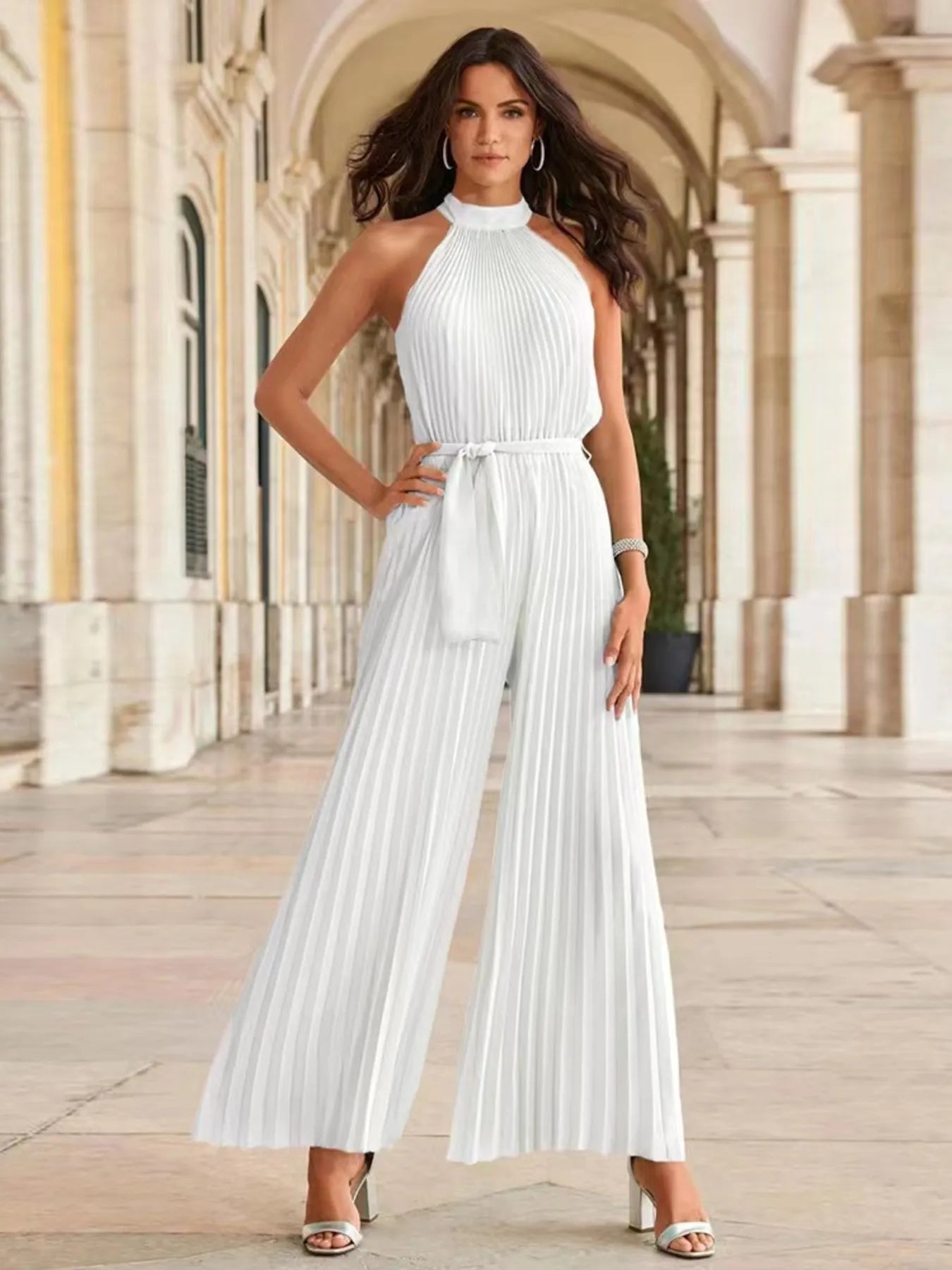 Lyanna - Elegante jumpsuit plissettata senza maniche a gamba larga