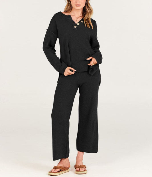Lavina - Elegante completo maglia e pantalone con scollo a V e bottoni