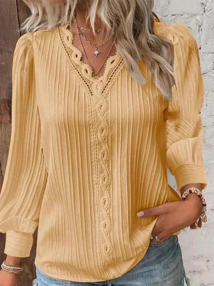 Albertha - Camicetta in chiffon con dettagli in pizzo