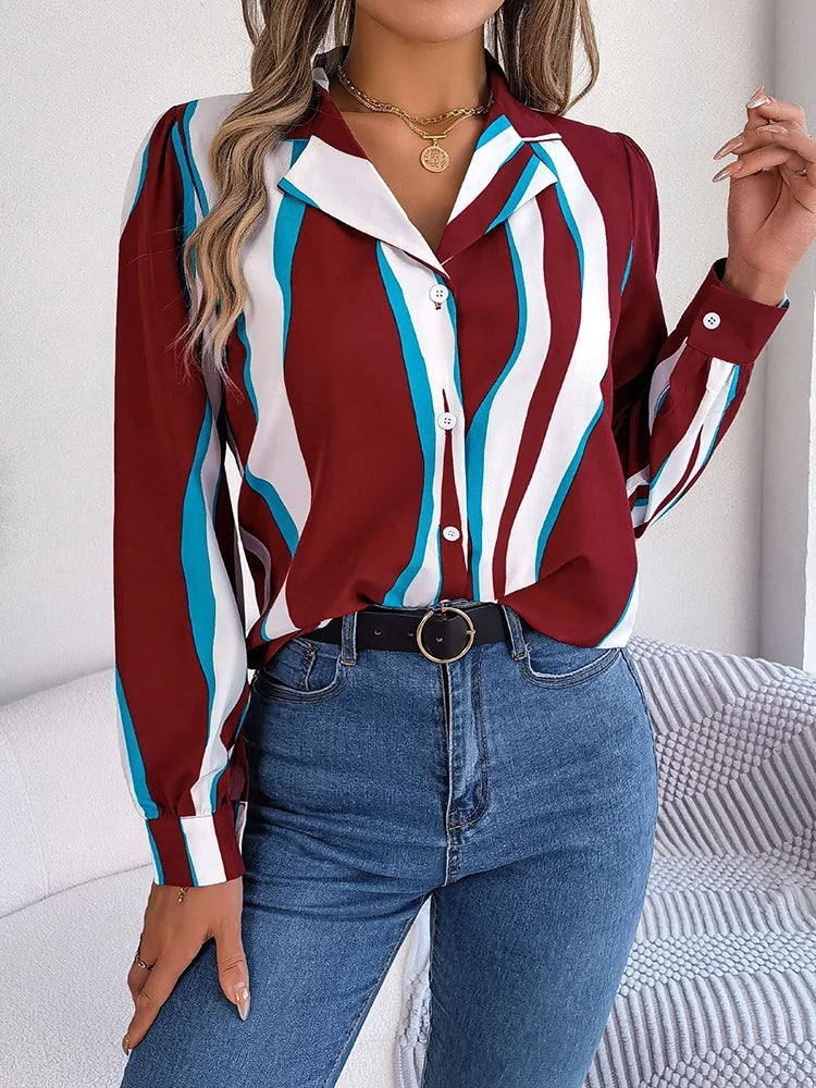 Quinivere - Elegante camicetta abbottonata con righe ondulate e maniche lunghe