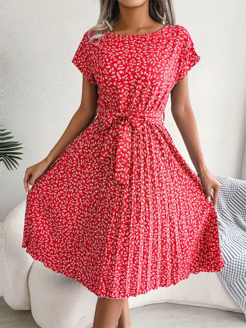 Carmilla - Elegante abito floreale a maniche corte