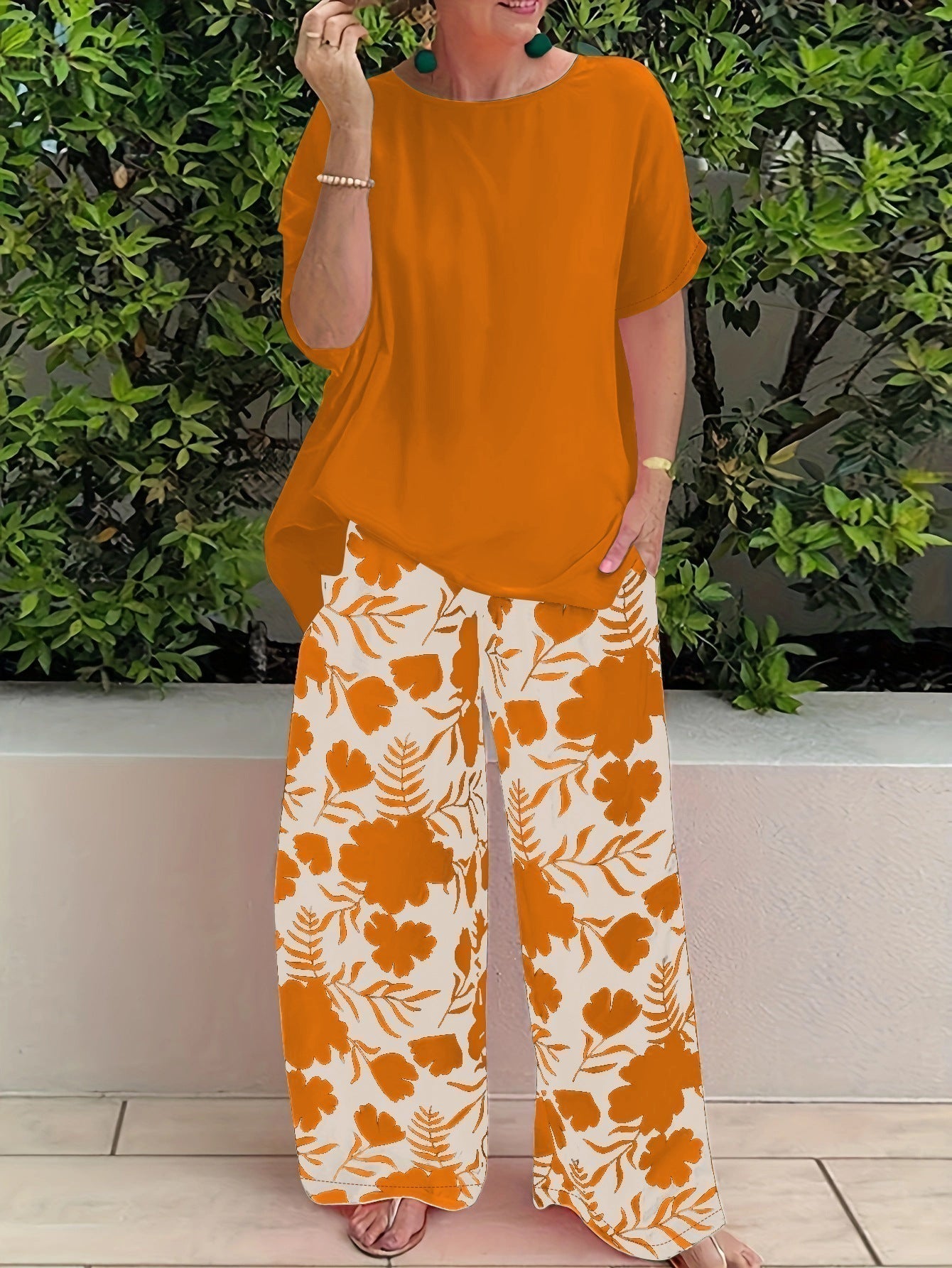 Jennifer - Completo Casual con Blusa Ampia e Pantaloni Floreali