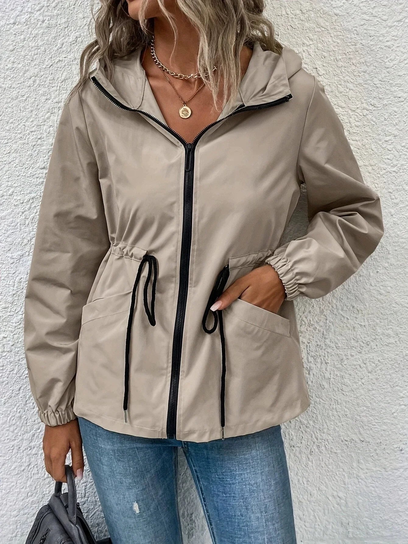 Safina - Giacca casual e versatile con cappuccio per attività all’aperto