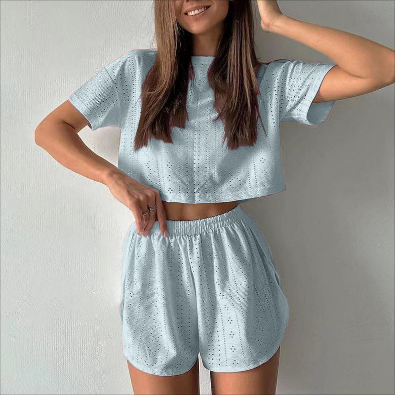 Briselle - Elegante completo con top corto a maniche corte e pantaloncini traforati